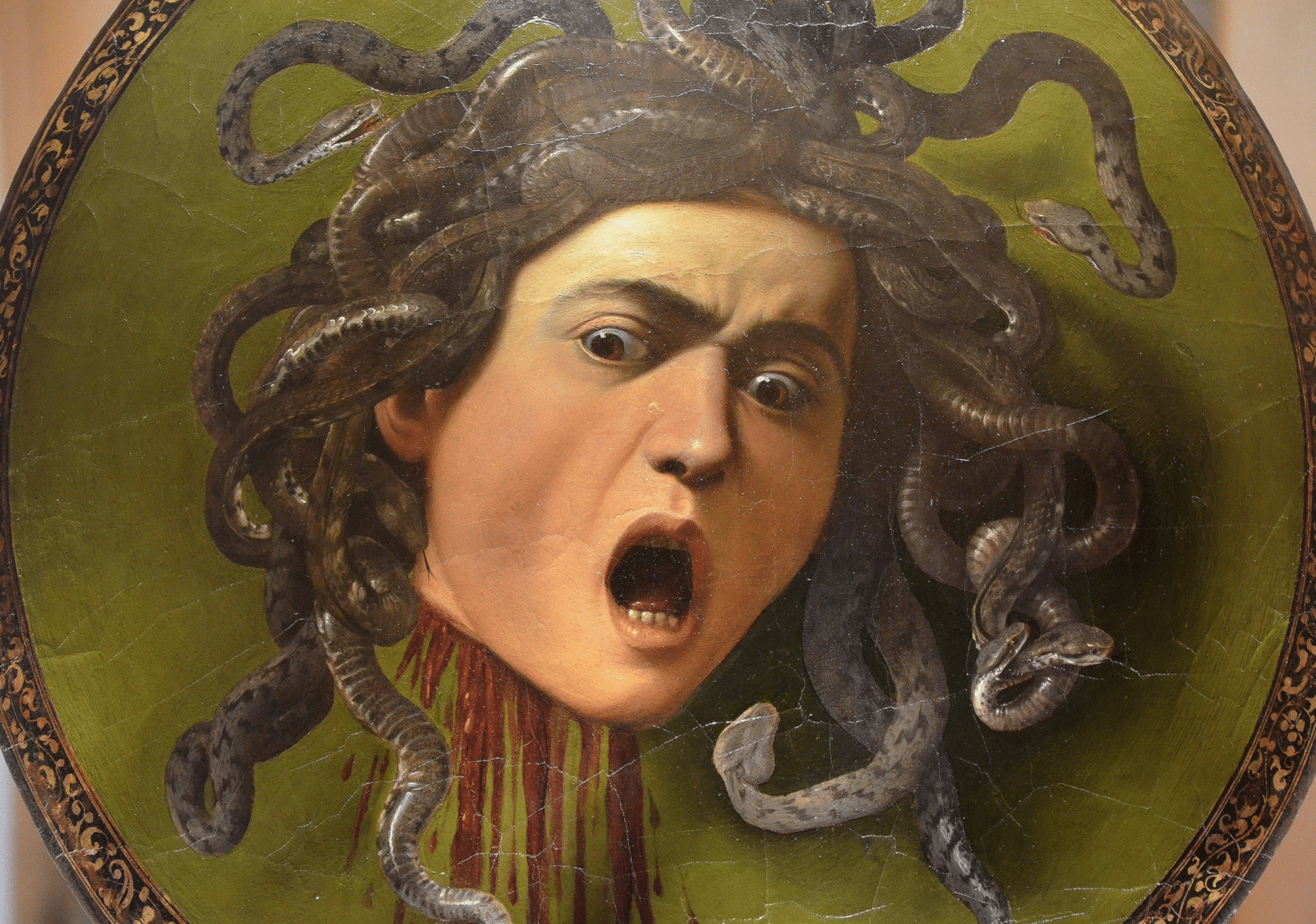Perché caravaggio dipinse medusa? La storia dello scudo più inquietante degli uffizi