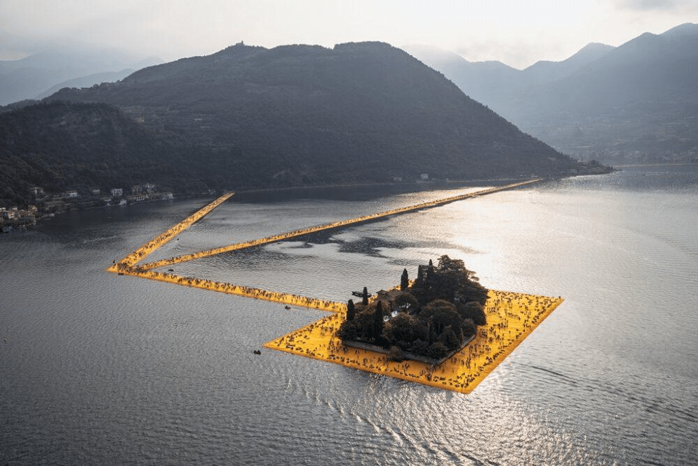 Perché christo impacchettava i monumenti? Il significato delle opere di christo e jeanne-claude