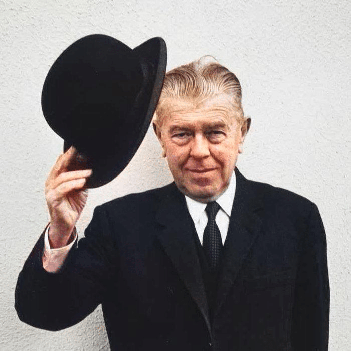 Perché magritte copre il volto con una mela nel figlio dell’uomo?
