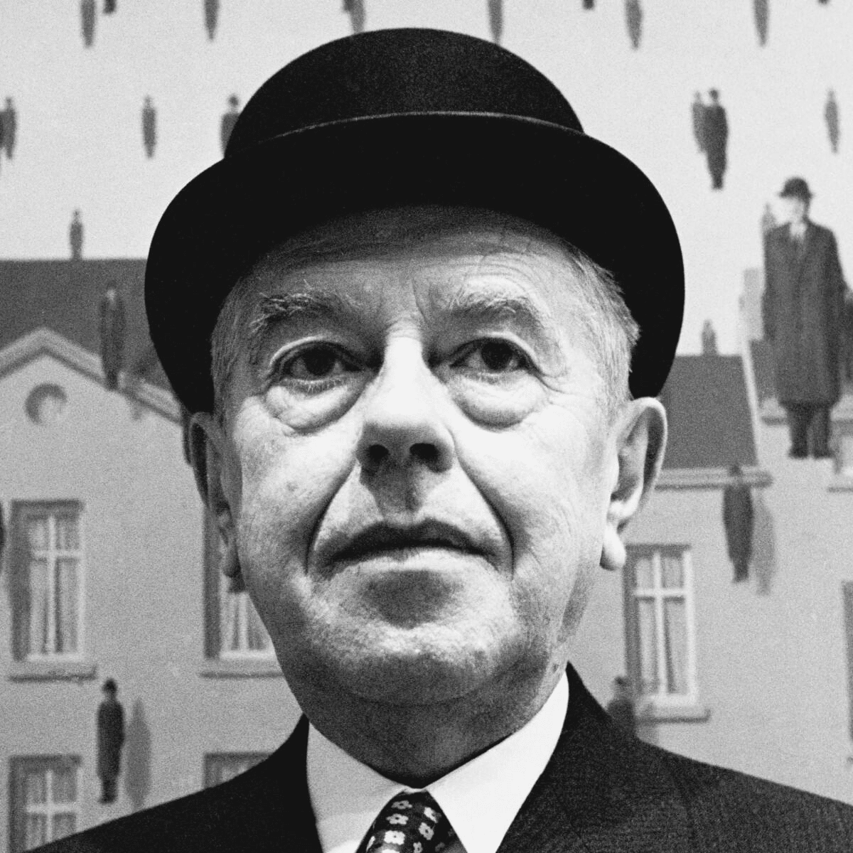 Perché magritte copre il volto con una mela nel figlio dell’uomo?