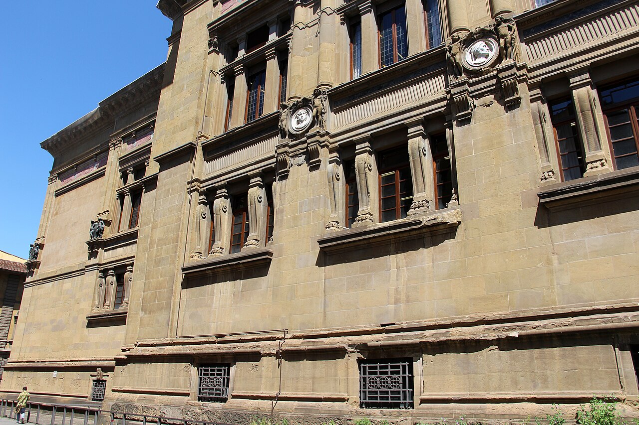 Esterno della biblioteca nazionale centrale di firenze