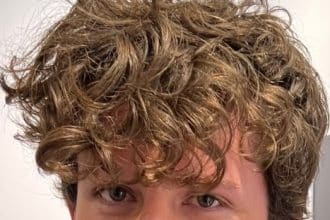 Charlie puth in un ritratto del 2022