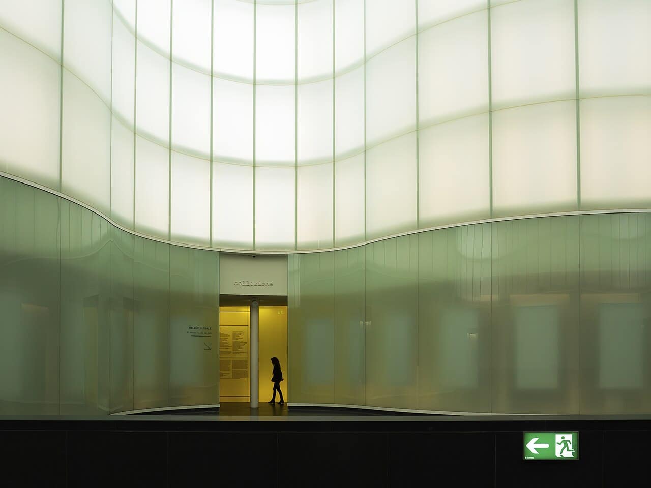 Interno dell'agorà del mudec di milano