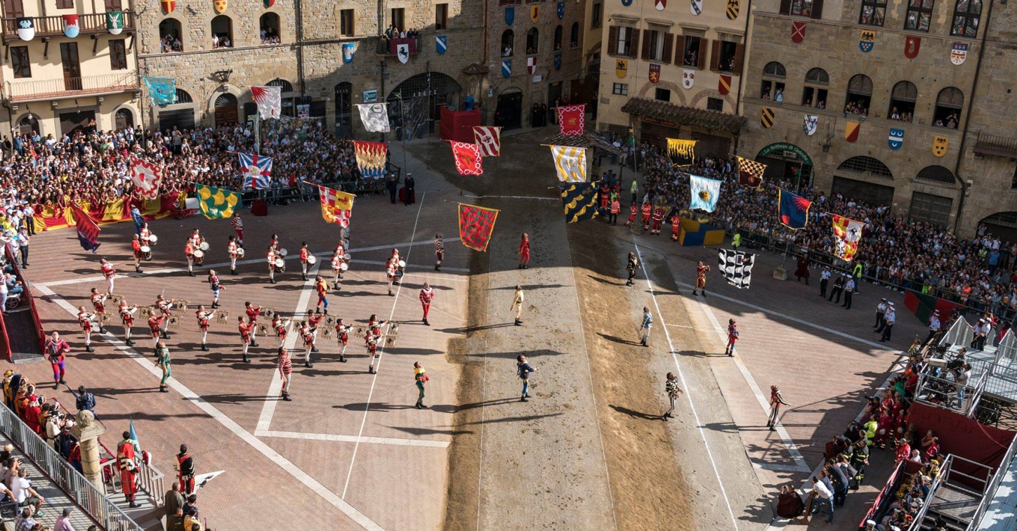 Corteo storico della giostra del saracino di arezzo