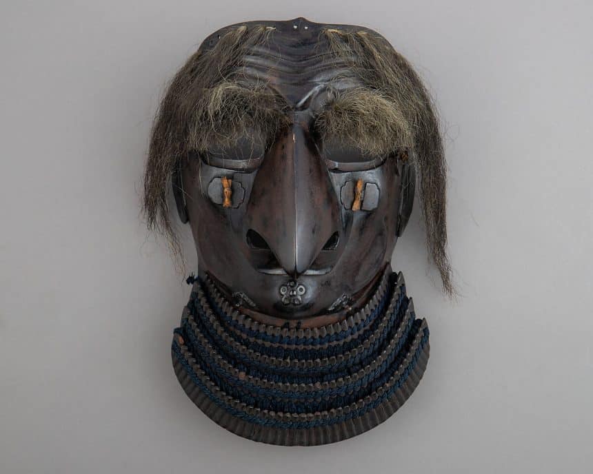 Maschera karasu tengu giapponese del metropolitan museum of art