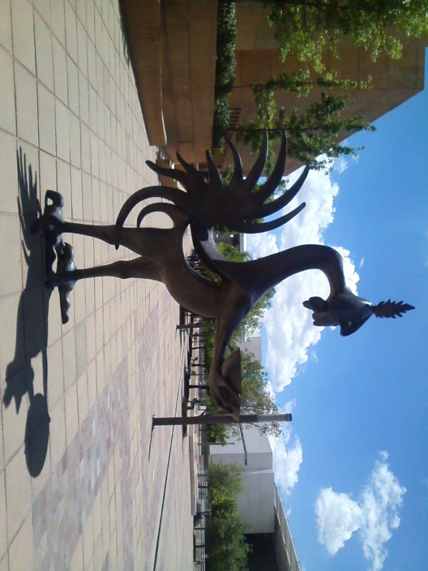 Scultura di leonora carrington