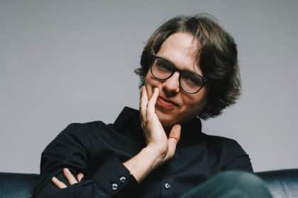 Lucas debargue, pianista in residence del festival cristofori 2026