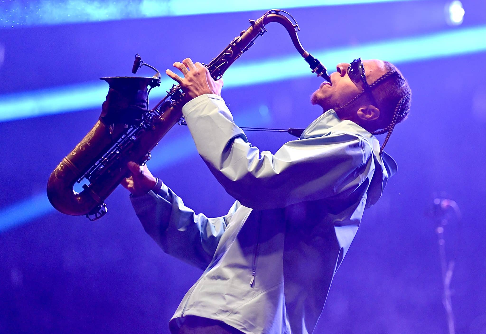 Masego sul palco al reggae geel nel 2023
