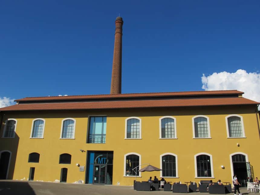 Ingresso del museo del tessuto di prato nella ex cimatoria campolmi