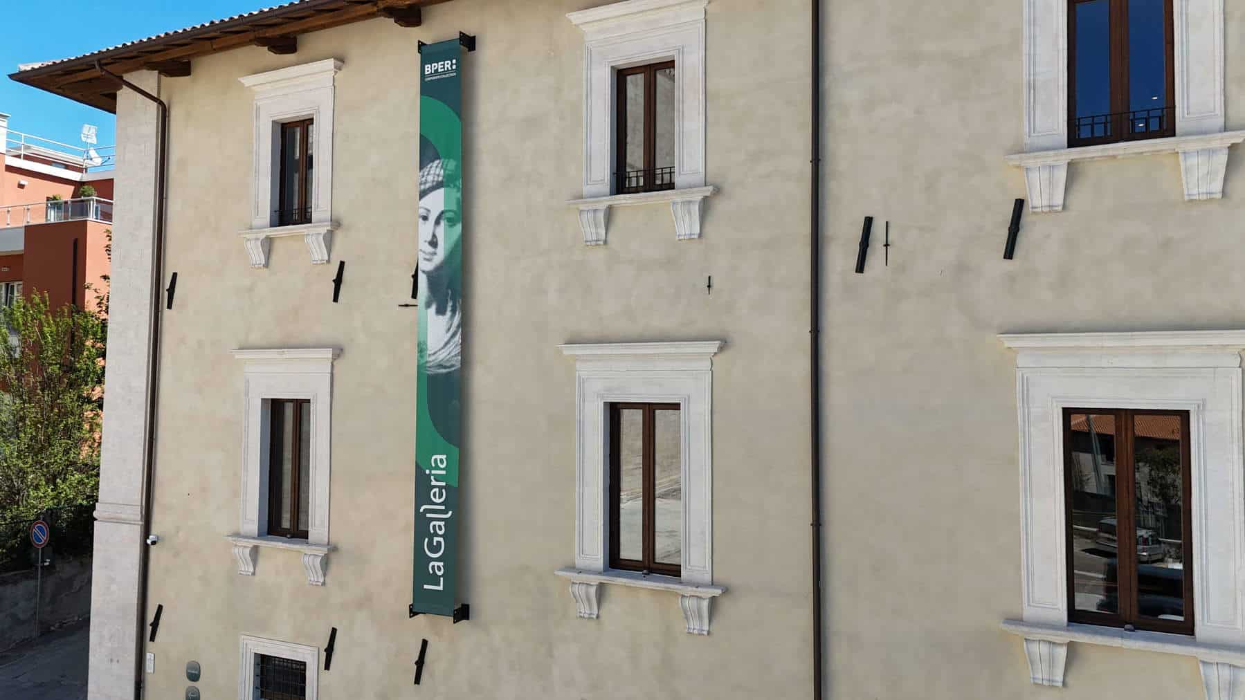 Palazzo farinosi branconi riaperto all'aquila nel 2026