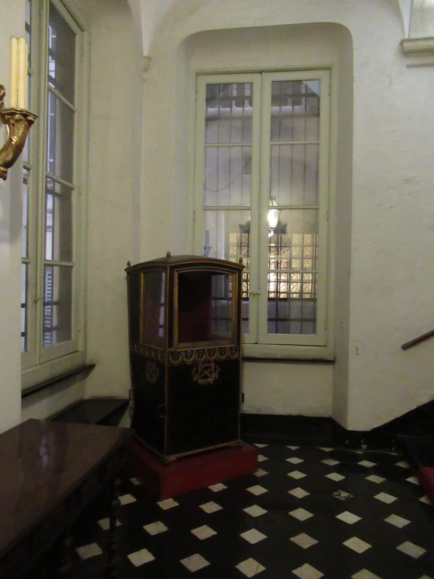 Interno di palazzo spinola di pellicceria a genova
