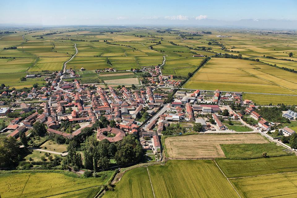 Rive vercelli borgo della street art e risaie