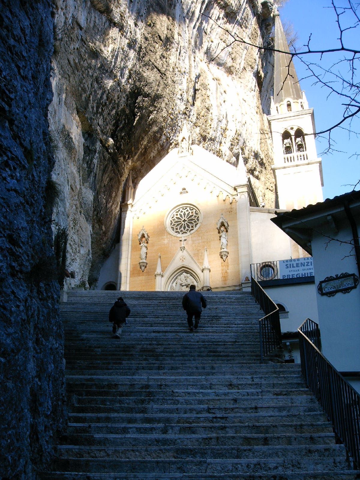 Santuario della madonna della corona a ferrara di monte baldo