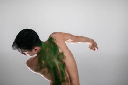 Sounding light della cloud gate dance theatre of taiwan a torinodanza 2026