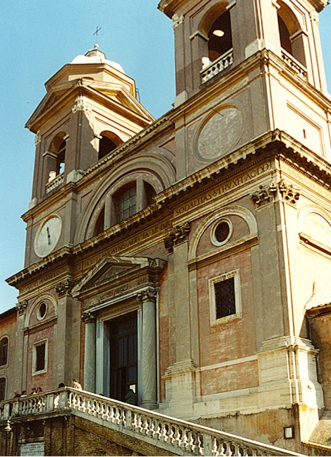 Trinità dei monti a roma, sede dell’antica biblioteca