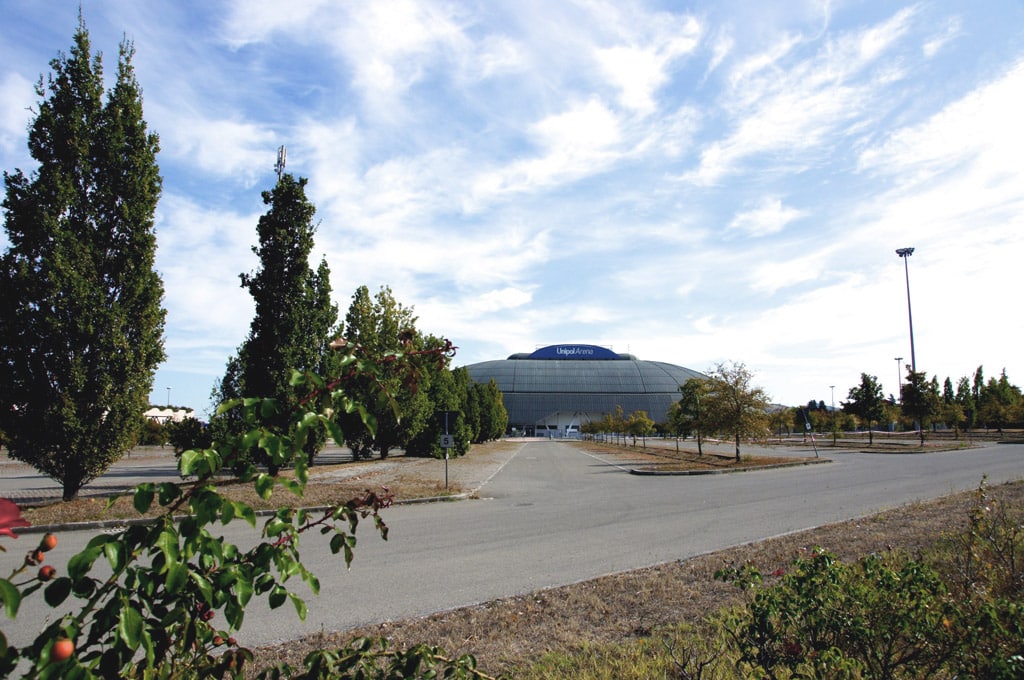 Esterno e area parcheggi dell'unipol arena di casalecchio di reno