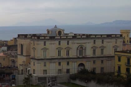 Villa campolieto a ercolano, sede della mostra pietra viva