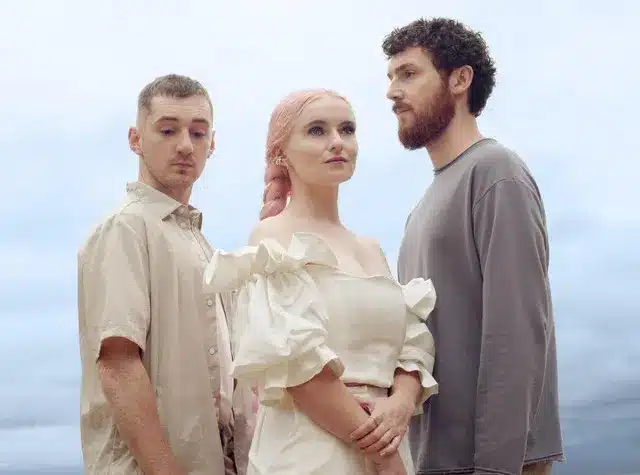 La dolce vita di clean bandit e tära: significato e simboli