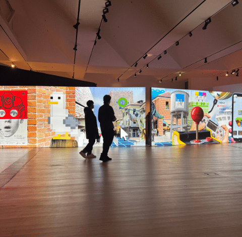 Allestimento della mostra players al museo m9 di mestre